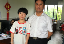 特殊高考生天生雙手短小 夢想到北京當醫生帶媽媽看世界