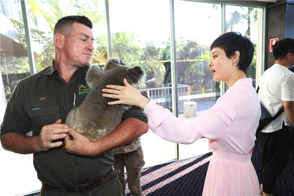 孫儷“養生”重游悉尼 靚麗活潑盡展春天氣息 孫儷“養生”重游悉尼 靚麗活潑盡展春天氣息