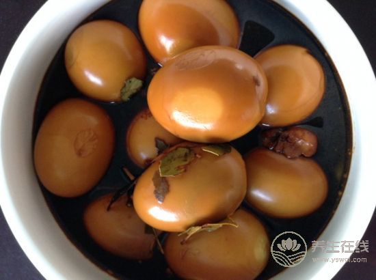 網紅直播吞近百顆雞蛋,太嚇人 網紅直播吞近百顆雞蛋,太嚇人