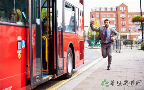 乘客打司機(jī)還投訴 如何文明乘車出行 乘客打司機(jī)還投訴 如何文明乘車出行