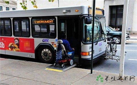 乘客打司機(jī)還投訴 如何文明乘車出行 乘客打司機(jī)還投訴 如何文明乘車出行