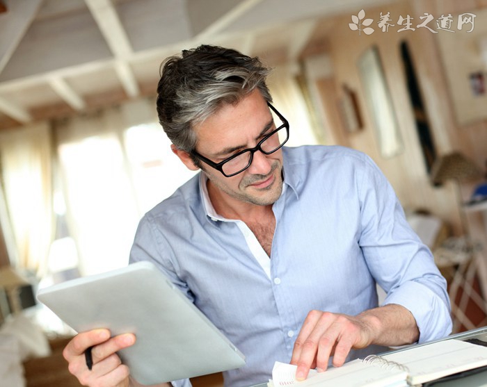 低年齡段近視問題突出 近視的癥狀有哪些 低年齡段近視問題突出 近視的癥狀有哪些