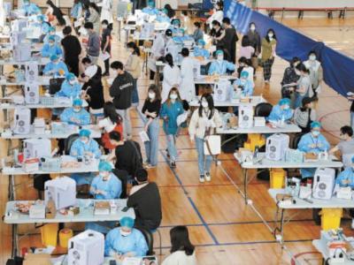 多位防疫專家提醒盡快推進疫苗接種動員全民守住戰“疫”成果