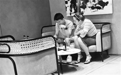 電子煙銷售點普遍提供試吸服務-易網健康養生網 電子煙銷售點普遍提供試吸服務