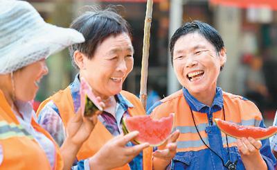 三伏天來了，小心中暑！（健康直通車（第61站））