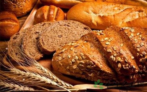 上班族晚上幾點睡合適 上班族晚上幾點睡合適