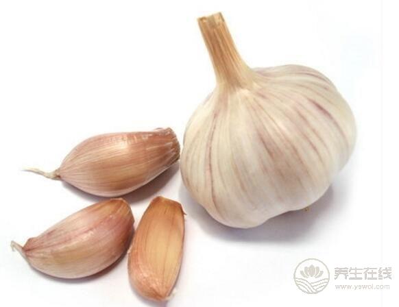 九種食物會引發(fā)體臭 榴蓮龍須菜大蒜 九種食物會引發(fā)體臭 榴蓮龍須菜大蒜