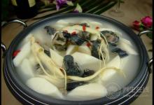 補氣血的湯高麗參燉烏雞的做法