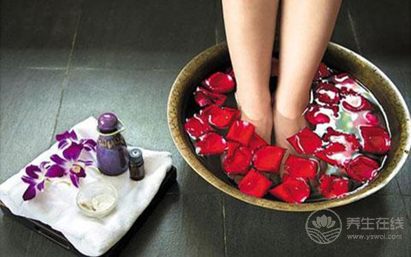 喜歡泡腳的人注意:3種人最好不要泡腳 喜歡泡腳的人注意:3種人最好不要泡腳