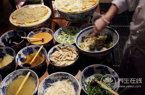 醋是很多菜的絕配 這么吃醋更養生 醋是很多菜的絕配 這么吃醋更養生