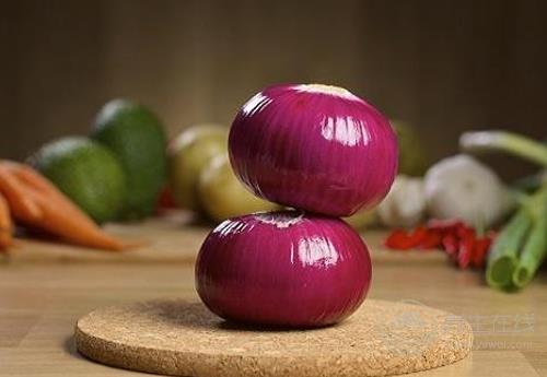 切讓你流淚、吃讓你嫌棄的洋蔥,好處這么多!下次不扔了 切讓你流淚、吃讓你嫌棄的洋蔥,好處這么多!下次不扔了
