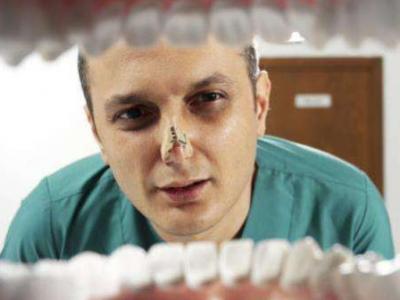 口臭的根源在于什么?哪些原因導致口臭?