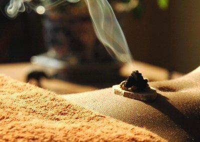 艾灸的作用如何使用艾灸疏通肝經(jīng)