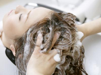 用淘米水洗頭會不會給頭發(fā)帶來危害