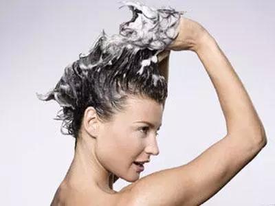 坐月子期間姜水洗頭需要注意的方面