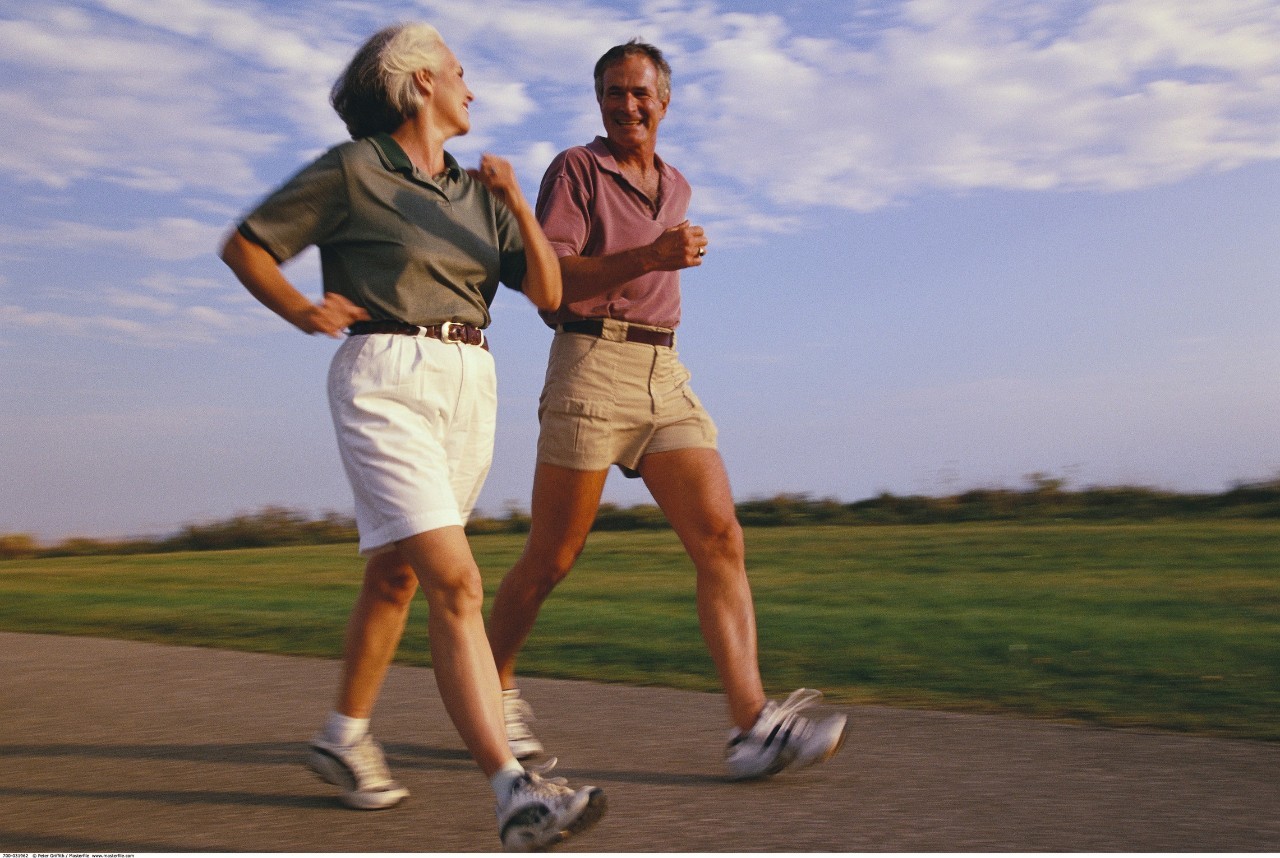 走路一小時可以消耗掉多少卡路里-易網健康<a href=http://m.logojc.com/jkys/ target=_blank class=infotextkey>養生</a>網 走路一小時可以消耗掉多少卡路里