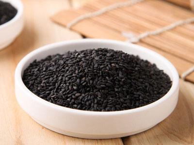 生活中多食用黑芝麻是否能讓頭發變黑