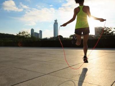 適合秋冬季節健身的簡單鍛煉運動