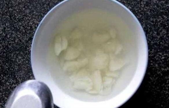 大蒜冰糖水的作用與禁忌