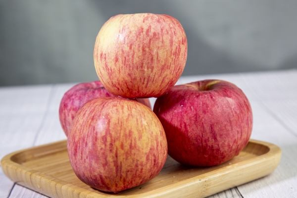 野蘋果的功效與作用、禁忌和食用方法-易網健康<a href=http://m.logojc.com/jkys/ target=_blank class=infotextkey>養生</a>網 野蘋果的功效與作用、禁忌和食用方法