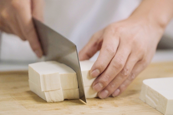 不能和羊肉一起吃的食物-易網<a href=http://m.logojc.com/ target=_blank class=infotextkey>健康養生</a>網 不能和羊肉一起吃的食物