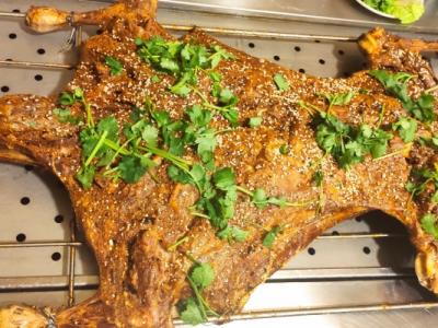 羊肉可以跟螃蟹一起吃嗎