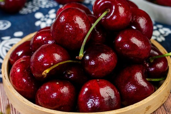 車(chē)?yán)遄优c蜂蜜搭配有什么健康益處