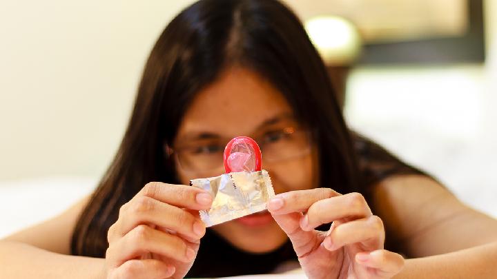 性生活中男人希望女人做什么 女人必學的性愛按摩技巧