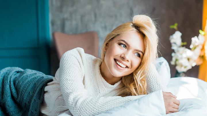 4招令他高潮迭起的秘訣 有益于做愛且簡單操作的技巧-易網<a href=http://m.logojc.com/ target=_blank class=infotextkey>健康養生</a>網 4招令他高潮迭起的秘訣 有益于做愛且簡單操作的技巧