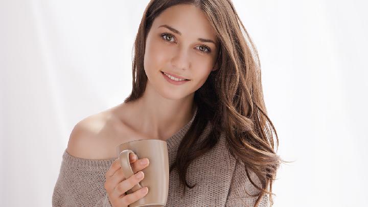 女人最喜歡什么樣的異性?7種散發魅力的男人類型-易網健康<a href=http://m.logojc.com/jkys/ target=_blank class=infotextkey>養生</a>網 女人最喜歡什么樣的異性?7種散發魅力的男人類型