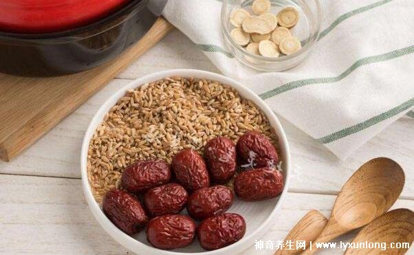 甘麥大棗湯治女人陰干，滋陰潤燥附配方劑量(同房干澀沒水)