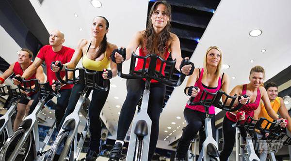 三合組hiit超燃脂訓練！這樣跑步效率高3倍