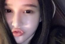 趙本山的女兒瘦成網(wǎng)紅臉，曬馬甲線A4腰網(wǎng)友稱太假