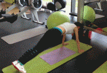 高顏值和傲人身材的標配，這位模特女神還可以更優秀