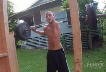 上半身缺失手臂肩膀的肌肉男，逆襲成健體遠(yuǎn)動(dòng)員，不向命運(yùn)服輸