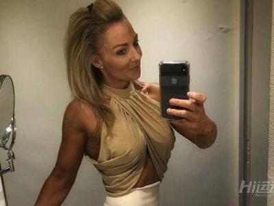 國外42歲阿姨泡在健身房，如今擁有不輸年輕人的身材