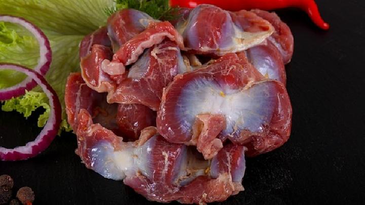 運動減肥后需要喝水嗎?切記不要盲目的喝水-易網(wǎng)<a href=http://m.logojc.com/ target=_blank class=infotextkey>健康養(yǎng)生</a>網(wǎng) 運動減肥后需要喝水嗎?切記不要盲目的喝水