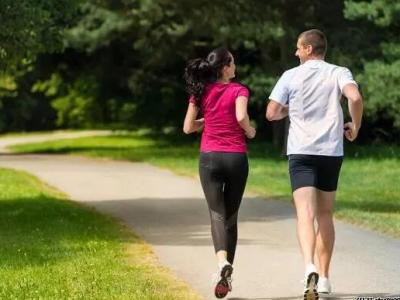 肝臟最怕三個運動脂肪肝,慢跑/瑜伽/游泳(附養肝第一水果)