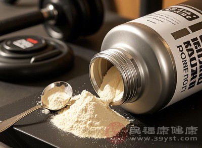 健身吃蛋白粉=智商稅嗎 幾招教你喝出“鈔能力肌肉”-易網(wǎng)健康<a href=http://m.logojc.com/jkys/ target=_blank class=infotextkey>養(yǎng)生</a>網(wǎng) 健身吃蛋白粉=智商稅嗎 幾招教你喝出“鈔能力肌肉”