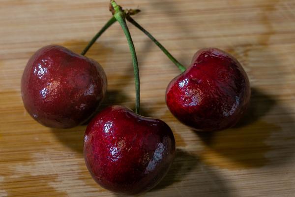 減肥能吃車厘子嗎-易網健康<a href=http://m.logojc.com/jkys/ target=_blank class=infotextkey>養生</a>網 減肥能吃車厘子嗎