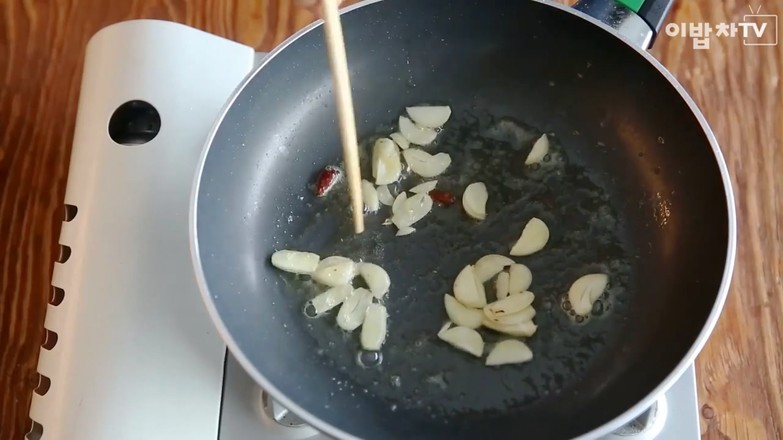 明太魚子奶油烏冬面的做法-奶香味煮菜譜-易網健康養生網 明太魚子奶油烏冬面的做法-奶香味煮菜譜