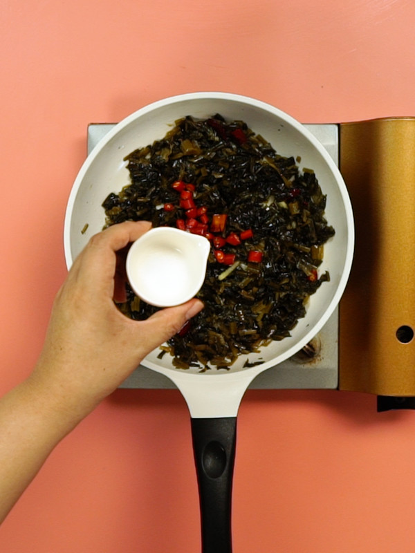 咸菜的做法-家常味炒菜譜-易網健康養生網 咸菜的做法-家常味炒菜譜