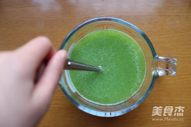 獼猴桃黃瓜汁的做法-甜味榨汁菜譜-易網健康養生網 獼猴桃黃瓜汁的做法-甜味榨汁菜譜