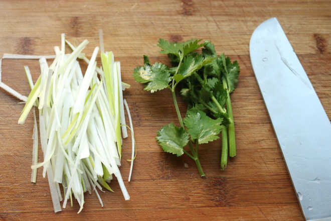 熗拌土豆絲的做法-香辣味拌菜譜