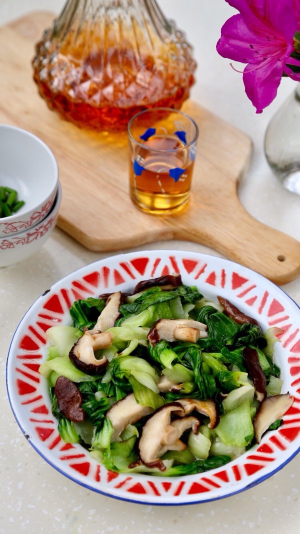 香菇青菜的做法-咸鮮味炒菜譜