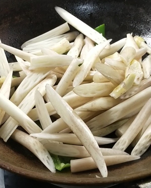 清炒藕帶的做法-咸鮮味炒菜譜-易網健康養生網 清炒藕帶的做法-咸鮮味炒菜譜