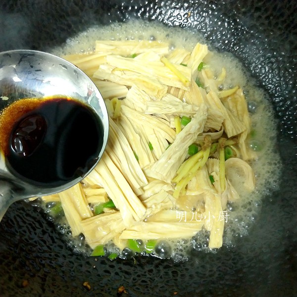 素炒腐竹的做法-家常味炒菜譜-易網(wǎng)健康養(yǎng)生網(wǎng) 素炒腐竹的做法-家常味炒菜譜