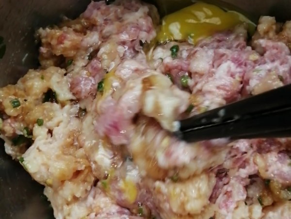 醋溜雞肉丸子的做法-酸甜味煎菜譜-易網健康養生網 醋溜雞肉丸子的做法-酸甜味煎菜譜