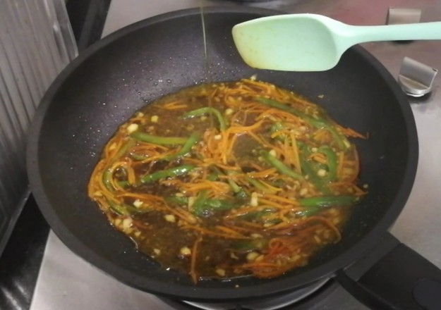 涼拌金針菇的做法-酸甜味拌菜譜-易網健康養生網 涼拌金針菇的做法-酸甜味拌菜譜