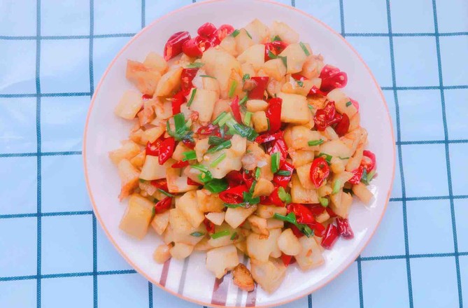 小炒藕丁的做法-香辣味炒菜譜-易網(wǎng)健康養(yǎng)生網(wǎng) 小炒藕丁的做法-香辣味炒菜譜